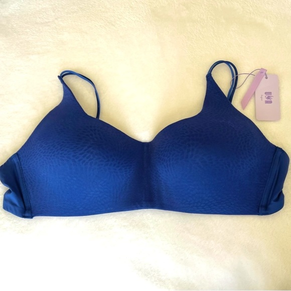 NWT UCA Wireless T-shirt Convertible Straps Sports Bra - Picture 11 of 14